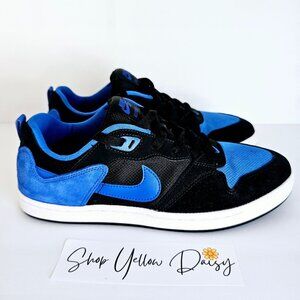 Nike Men's Black and Blue Sneakers